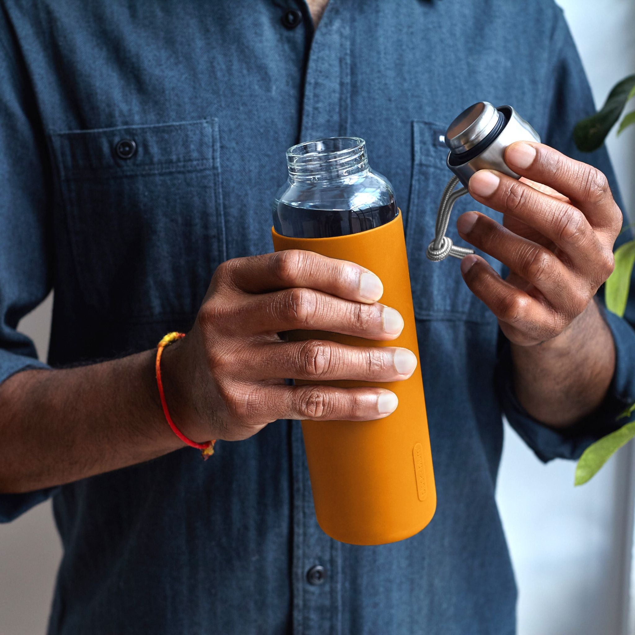 GLASS WATER BOTTLE 600ML