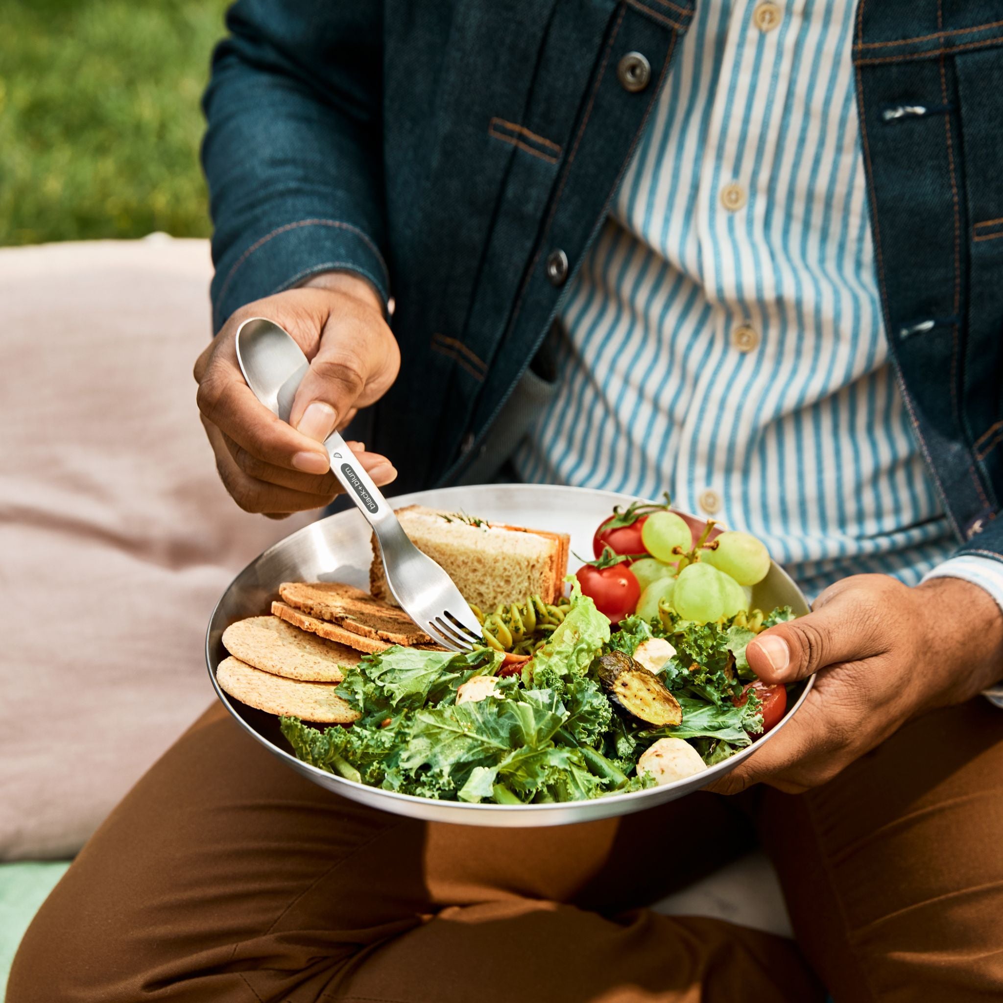 ENSEMBLE DE 4 ASSIETTES PIQUE-NIQUE